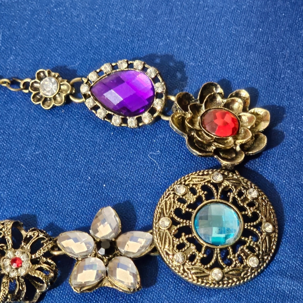 Blue and Purple Crystal Filigree Necklace - Picture 4 of 7